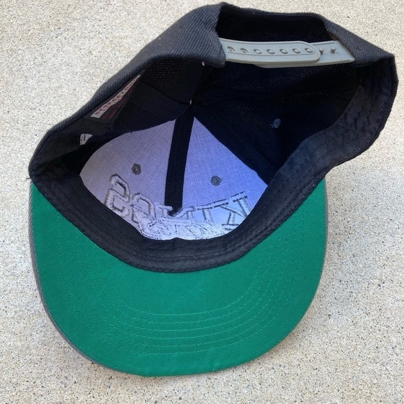 Los Angeles Kings Snapback Hat Unisex NHL Hockey One Size Street Gretzky Script - Picture 6 of 11